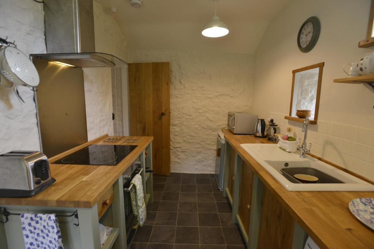 Dandelion Cottage, แอมรอธ ภายนอก รูปภาพ